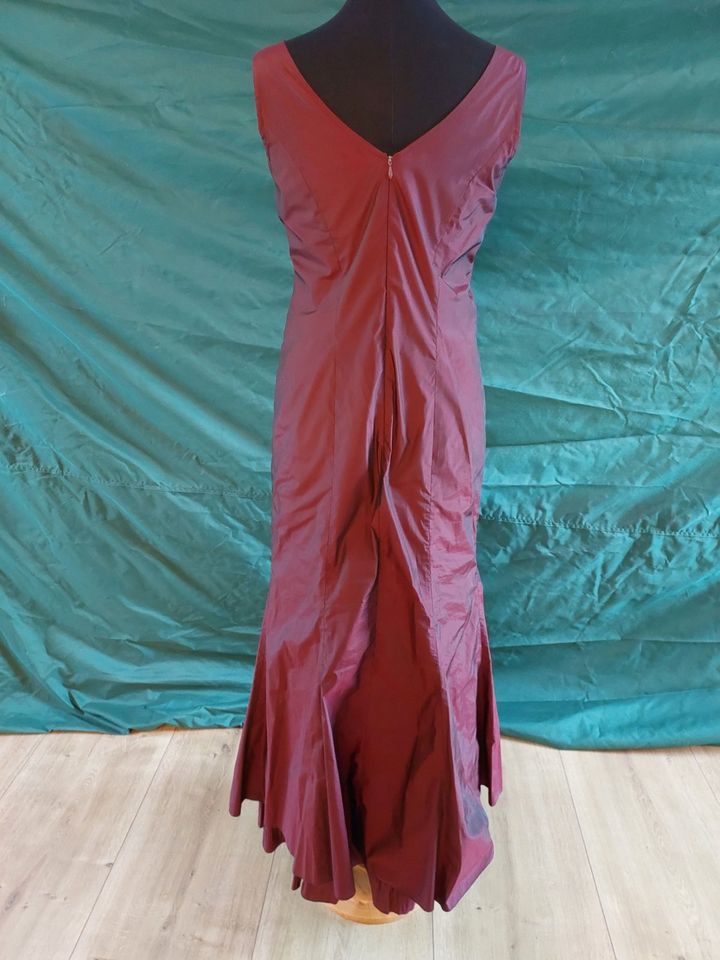 Abendkleid/Ballkleid bordeaux mit Bolero Gr. 40 in Grevenbroich