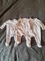 3 Baby Schlafanzüge Größe 56 Niedersachsen - Wedemark Vorschau