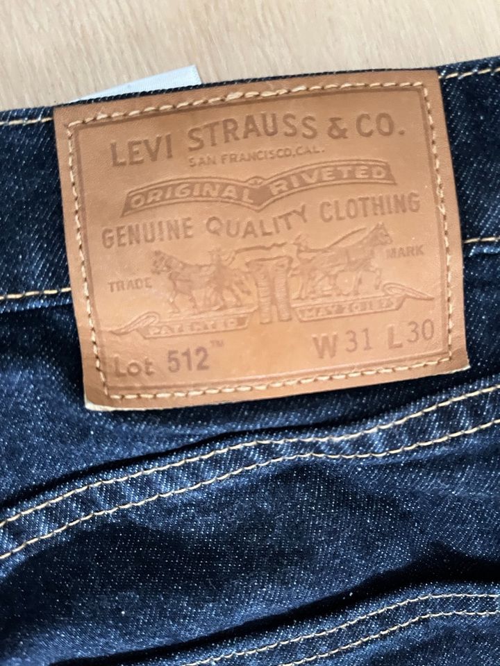 Levis 512 Slim Taper Herren Hose Jeans W31 L 30 marineblau in Haltern am See