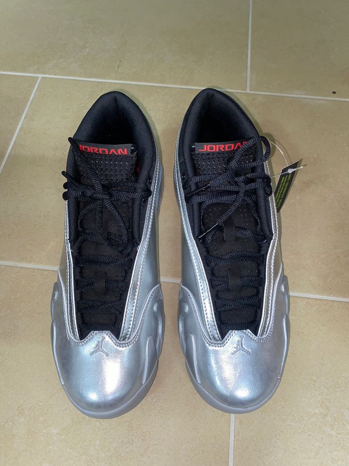 Air Jordan 14 retro low 'metallic silver' in Hilden