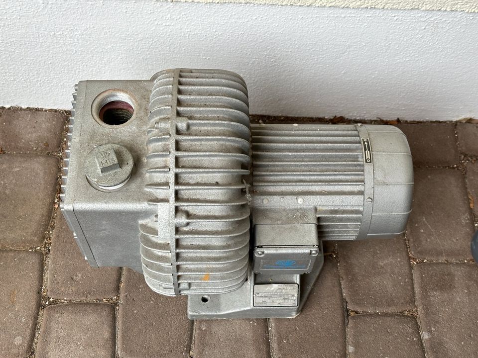 Whirlpool Luftsprudler Pumpe in Hohenlinden