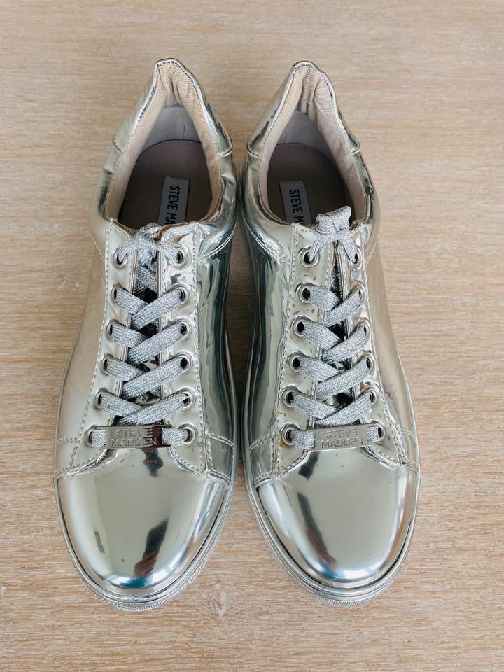 STEVE MADDEN Gr 38 Sneaker Silber Hochglanz in Kaiserslautern