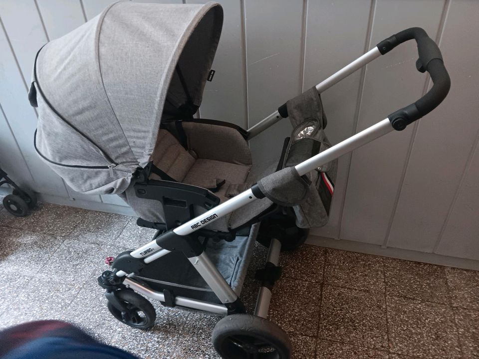 Kinderwagen in Apolda