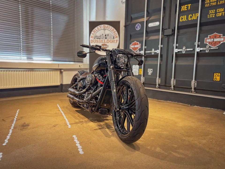 Harley-Davidson FXBRS Breakout 114 Custom-Jekill&Hyde-TOP!! in Düsseldorf
