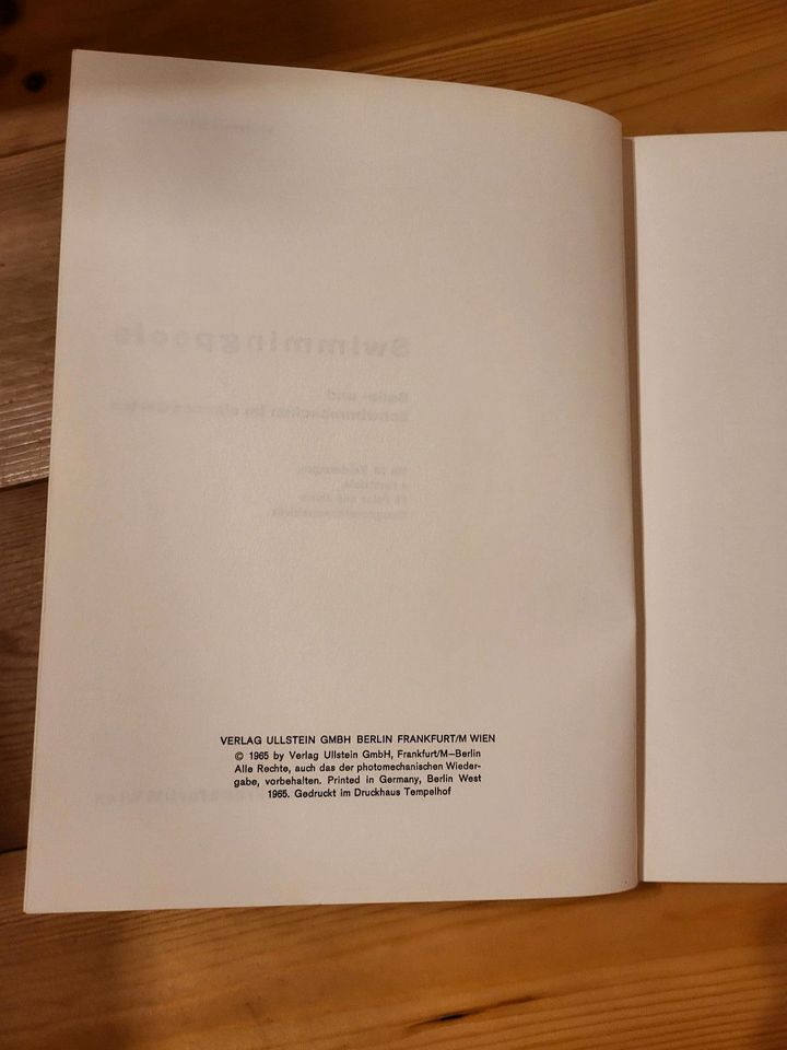Altes Buch Helmut Dieckmann " Swimmingpools" in Hohe Börde