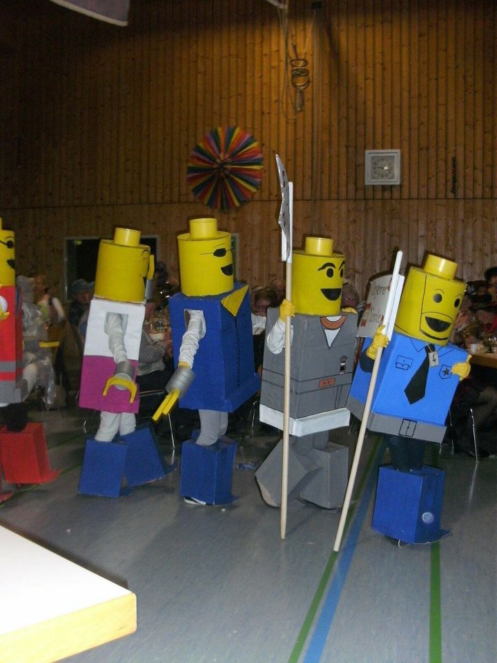 Legomännchen Kostüme / LEGO Fastnachtkostüme  / Fasnacht / Fasnet in Endingen