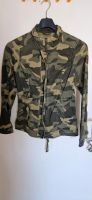 Übergangsjacke damen hollister Größe s camo Hessen - Bad Vilbel Vorschau