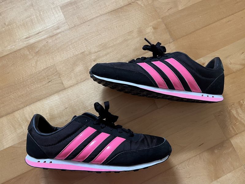 Adidas Neo schwarz pink Gr. 38 TOP° in Wasserburg