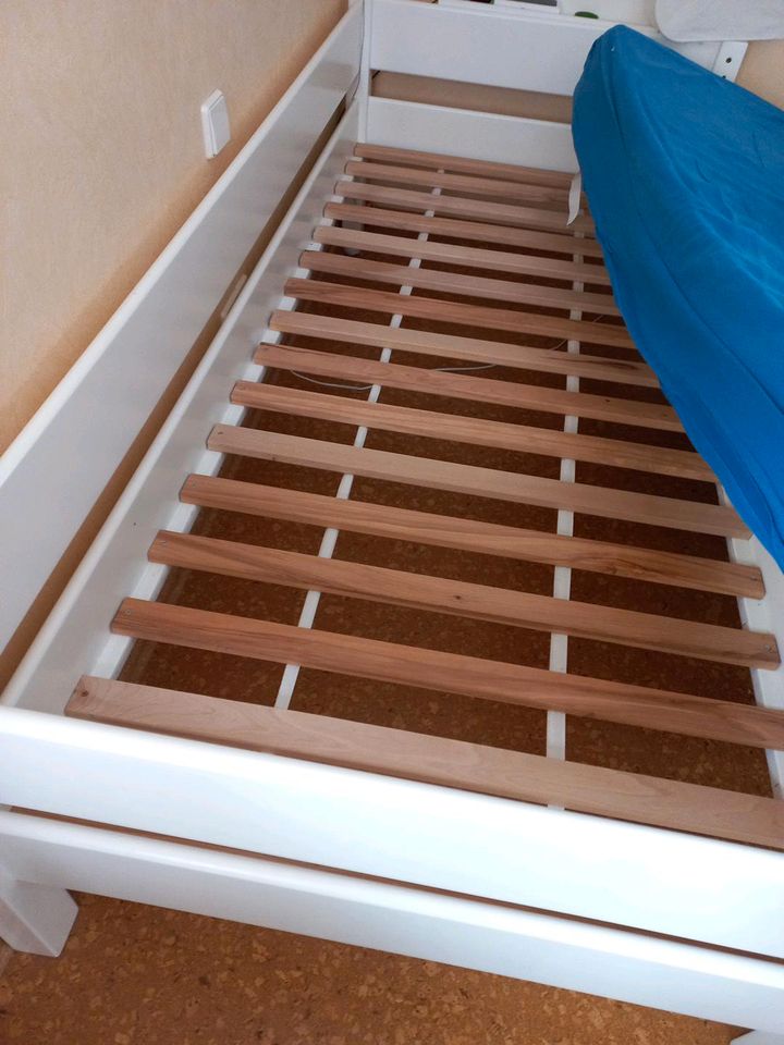 Zwei Kinderbetten Bett weiß 220 x 98 cm in Neubulach