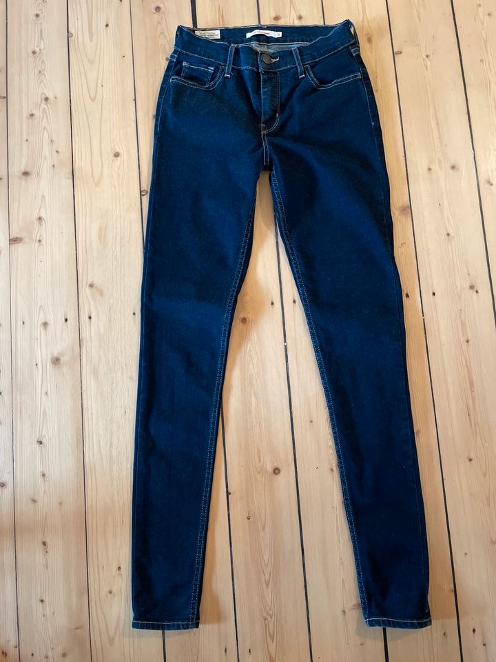 Levi’s Jeans 710 Gr. 26 in Uelzen