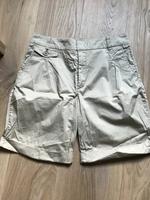 Benetton Bermudas Hose Damenhose Gr. 36, neuwertig Hessen - Langgöns Vorschau