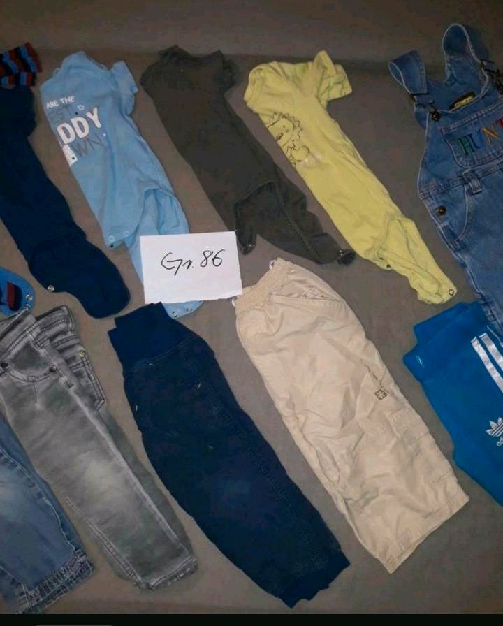 Paket/Set Gr.86 adidas Jogging,Jeans,Latzhose,Jacke,Pulli,t-shir in Leipzig