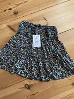 Rock Sommerrock Pull & Bear S bunt Blümchen neu Berlin - Wilmersdorf Vorschau