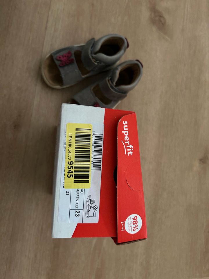 Superfit Sandalen 23 in Heiligenhafen 