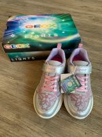 Geox Lights Blinkschuhe Turnschuhe Halbschuhe Nordrhein-Westfalen - Beckum Vorschau