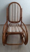 Schaukelstuhl Rattan 70er vintage retro Frankfurt am Main - Nieder-Eschbach Vorschau