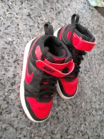 Nike Sneaker hoch Gr. 37 sxhwarz/rot Baden-Württemberg - Kernen im Remstal Vorschau