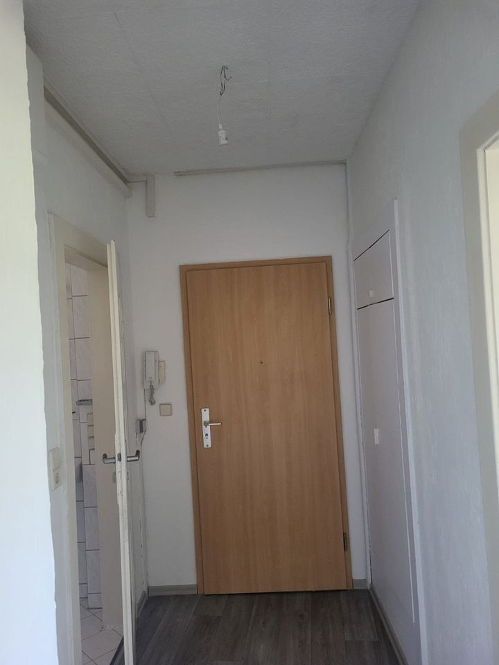 343.02 Schöne 2 ZKB Wohnung in Rudolf-Breitscheid-Str. 43 in Flöha in Flöha 