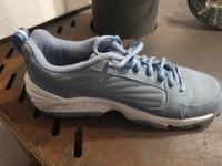 NIKE Turnschuhe, Sportschuhe Gr. 38, UK 4,5 Brandenburg - Schollene Vorschau