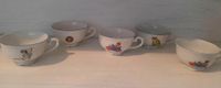 5 Vintage antike Espresso Kindertasse Spielzeugmotive Auto Frosch Frankfurt am Main - Seckbach Vorschau