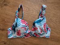 Hunkemöller Bikini Oberteil BH Größe 70C Floral Blumen Urlaub Niedersachsen - Bad Pyrmont Vorschau