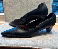 PETER KAISER Pumps Gr. 8,5 > 42,5 in Dunkelblau Nordrhein-Westfalen - Bergneustadt Vorschau