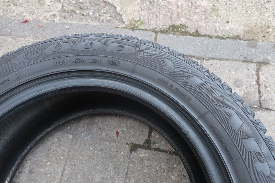 Sommerreifen Reifen 235/55 R17 99V Goodyear M+S |  2St in Koblenz