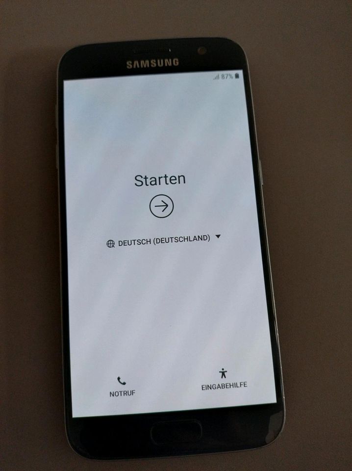 Smartphone Samsung Galaxy S6 weiß inkl Zubehör in Sarstedt