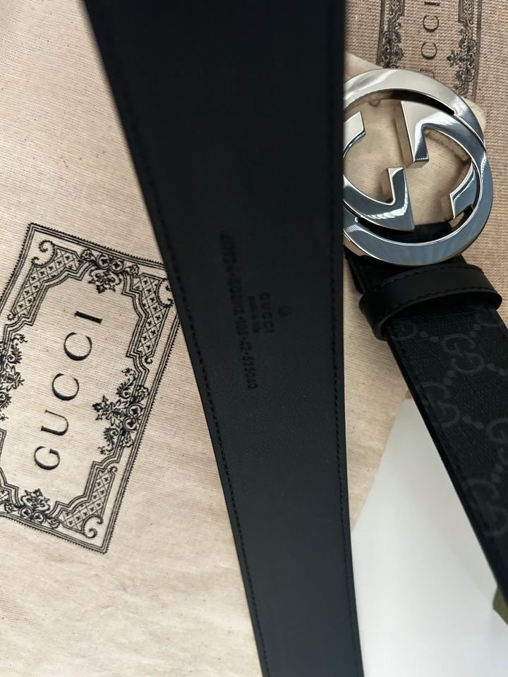 Gucci Gürtel aus GG Supreme mit GG Schnalle 105cm in Marl