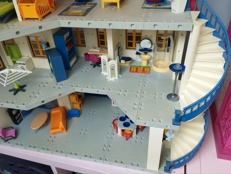 Riesige Playmobil Sammlung, Haus 3965 + Erweiterung in Linz am Rhein