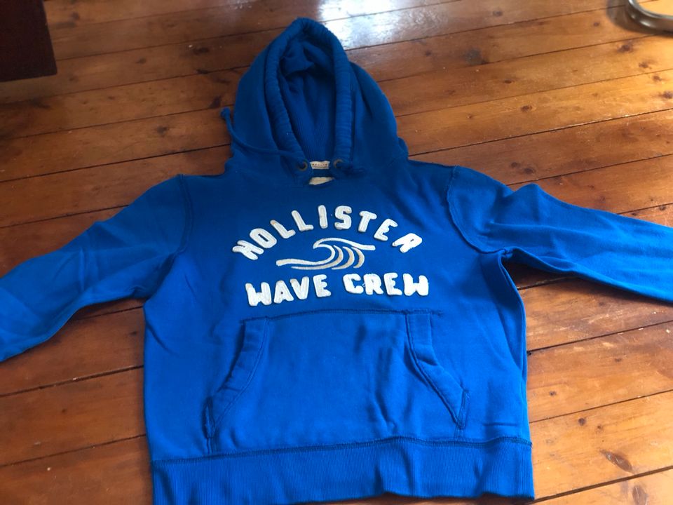 Hollister Hoodie in Wehrheim