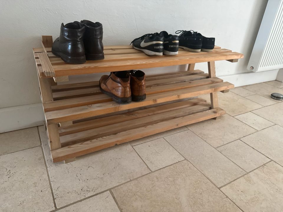 Schuhregal Schuhständer Schuhe in Maasbüll