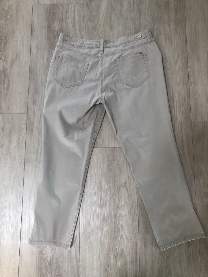 Damen Hose 7/8 Lang In Beige Von MAC in Ahnatal