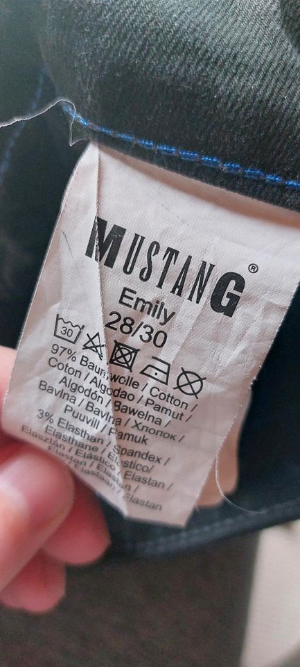 Schwarze Mustang Jeans in Leipzig