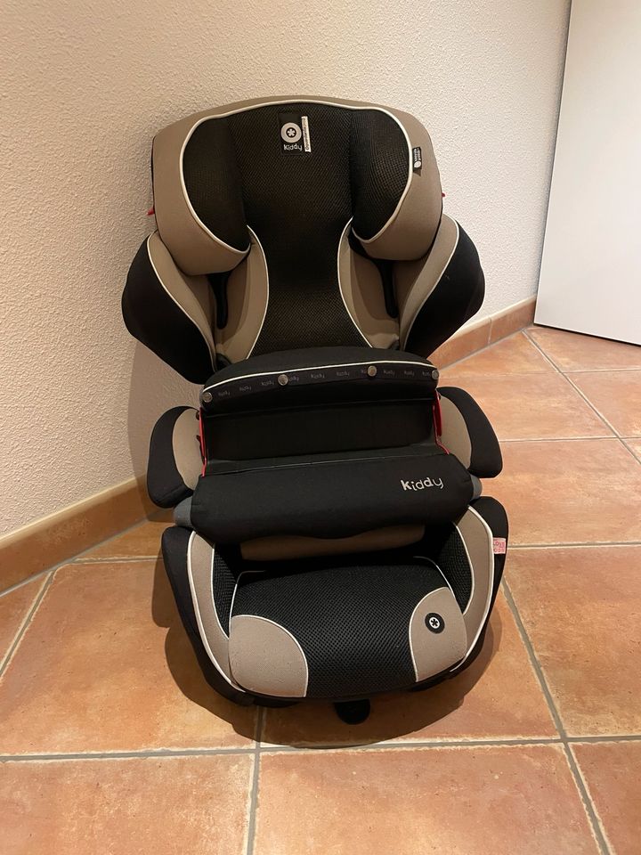 Kiddy Guardianfix pro2 in beige TOP-Zustand u. natürl. unfallfrei in Köln