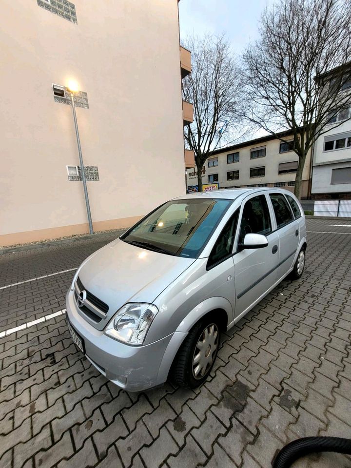 Opel Meriva in Lampertheim