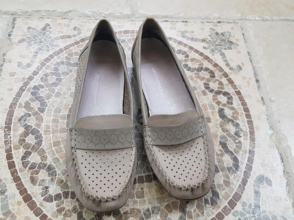 Damen Schuhe Mokassin Echt Leder Gr. 40 von Rieker in Berlin