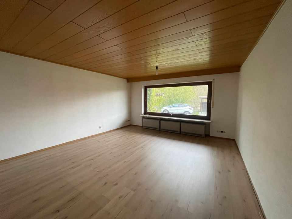 2 Zimmer Küche,Bad, Hobbyraum, Garten und Garage in Kulmbach