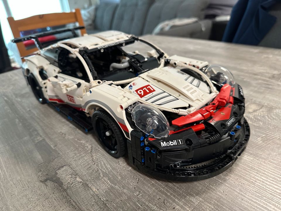 Lego Porsche GT3 RSR 42096 in Brühl