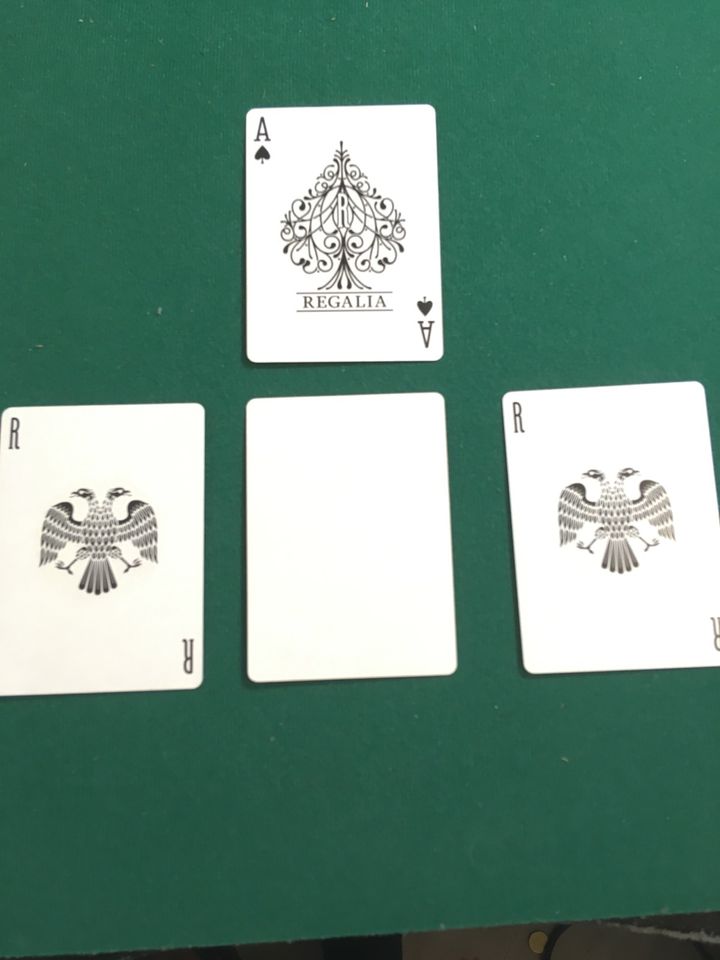 Regalia Luxury Playying cards von Shin Lim in Bonn