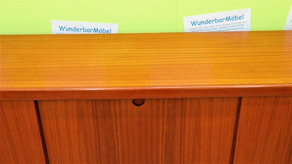 WunderbarMöbel - Designer Highboard von H.W. Klein Teakholz TOP in Köln