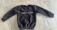 Pullover von Tommy Hilfiger in 98/104, blau Nordrhein-Westfalen - Bad Driburg Vorschau