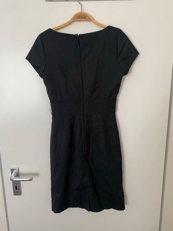 Elegantes Damenkleid Schwarz in Herford