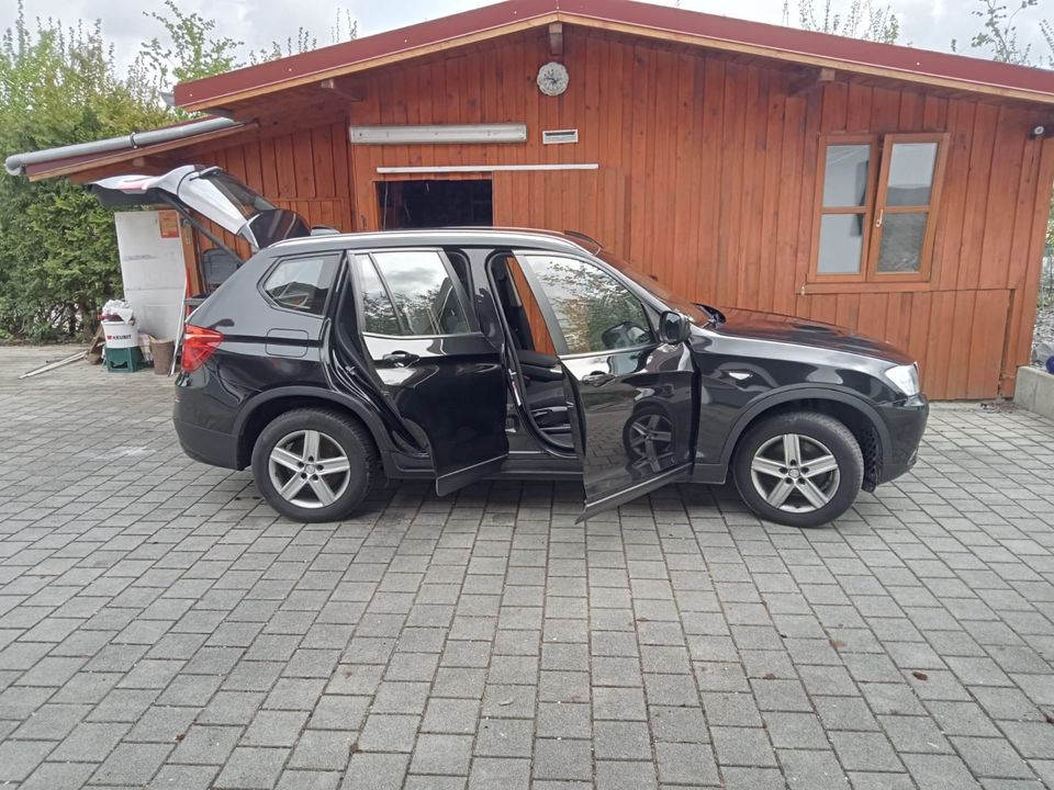 BMW X3 xDrive20D in Auerbach