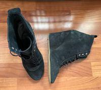 Keilabsatz Stiefelette Zara Gr. 37 Schnürstiefel Booties schwarz München - Pasing-Obermenzing Vorschau