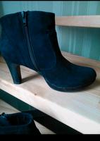 NEU Ankle Boot Stiefelette s.Oliver schwarz Veloursleder Plateau Niedersachsen - Wunstorf Vorschau