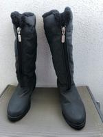 Aigner Snowboots Gr 37-37,5 Schneestiefel gefüttert ungetragen Nordrhein-Westfalen - Langenfeld Vorschau