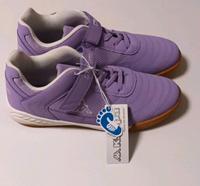 Turnschuhe sneaker Sporthalle Schuhe reisetasche koffer München - Berg-am-Laim Vorschau