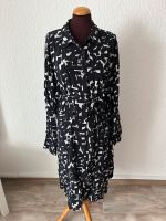 Damen Kleid Größe 36 / 38 neu Schwarz Weiß München - Altstadt-Lehel Vorschau