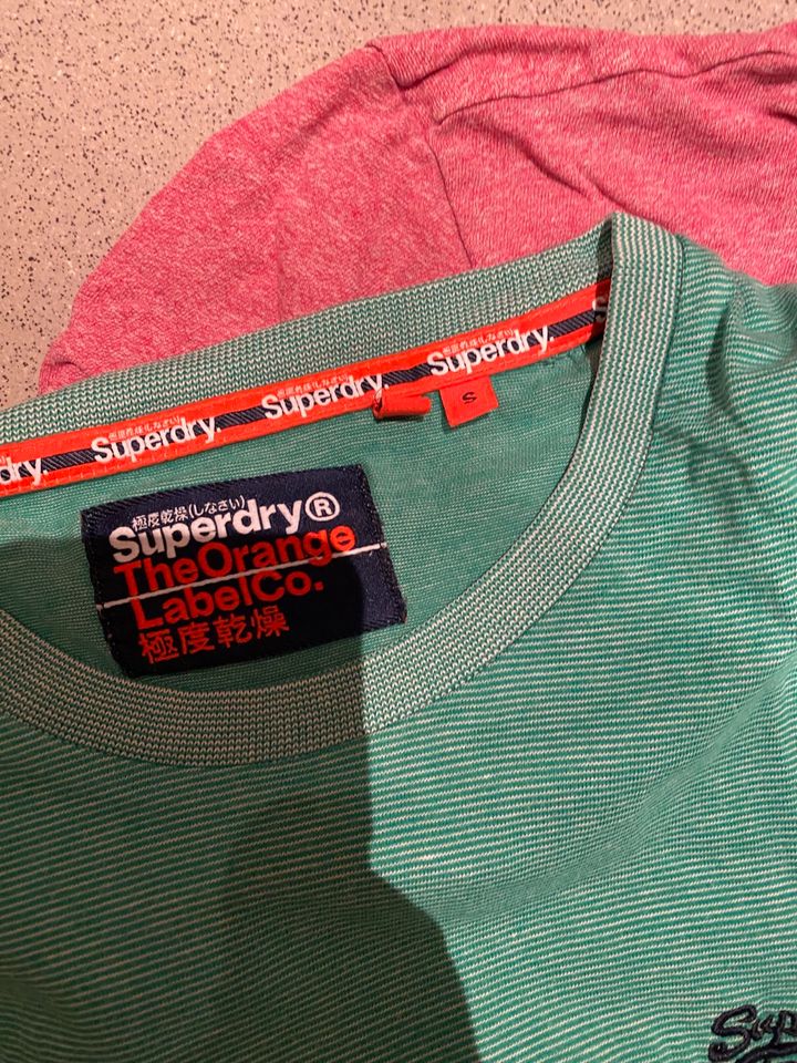 SuperDry T-Shirts 4 Stück, Herren S in Bremen